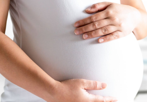 Bầu có hàn răng được không